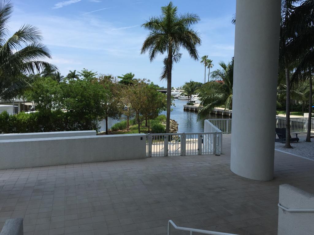 Lyx Suites By The Miami River Bagian luar foto